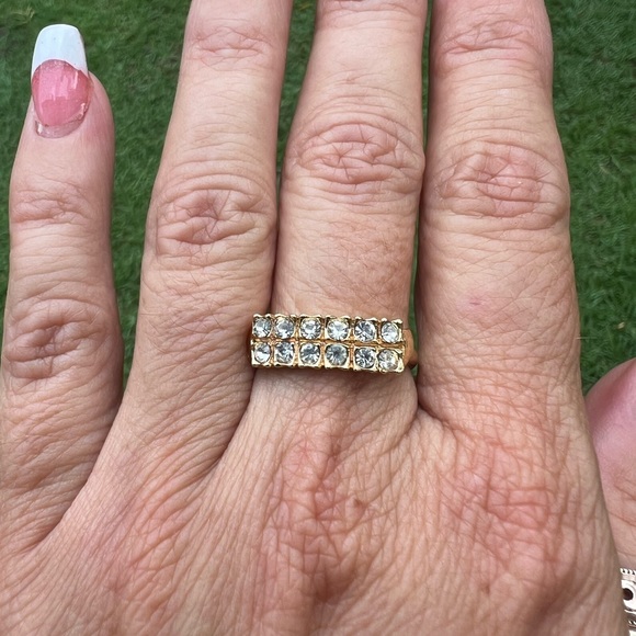 Gold-tone Two Row Faux Diamond Cubic Zirconia Ring👠 - Picture 8 of 15